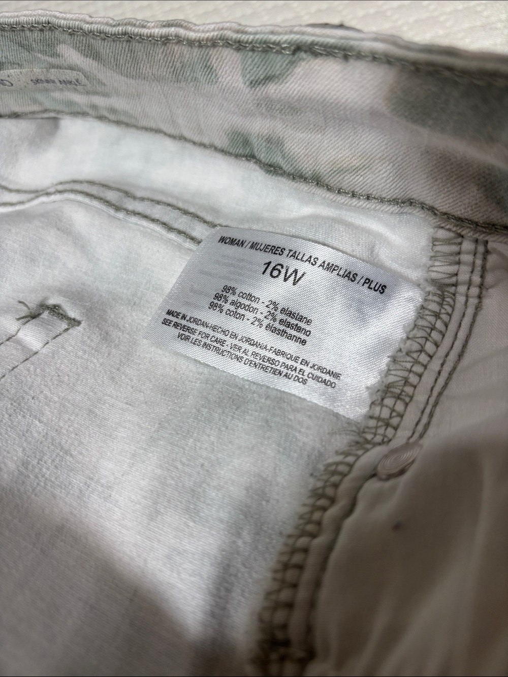 Code Bleu Light Green & Cream Camo Jeans - Picture 6 of 11